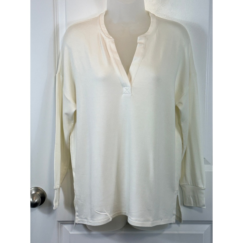NWT Lou & Grey‎ Signature Soft V Neck Long Sleeve Top Moonlight Ivory XS